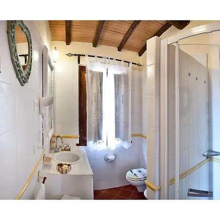 Great In A In Tuscany Petrignano Del Lago